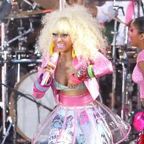 Nicki Minaj Has A Nip Slip